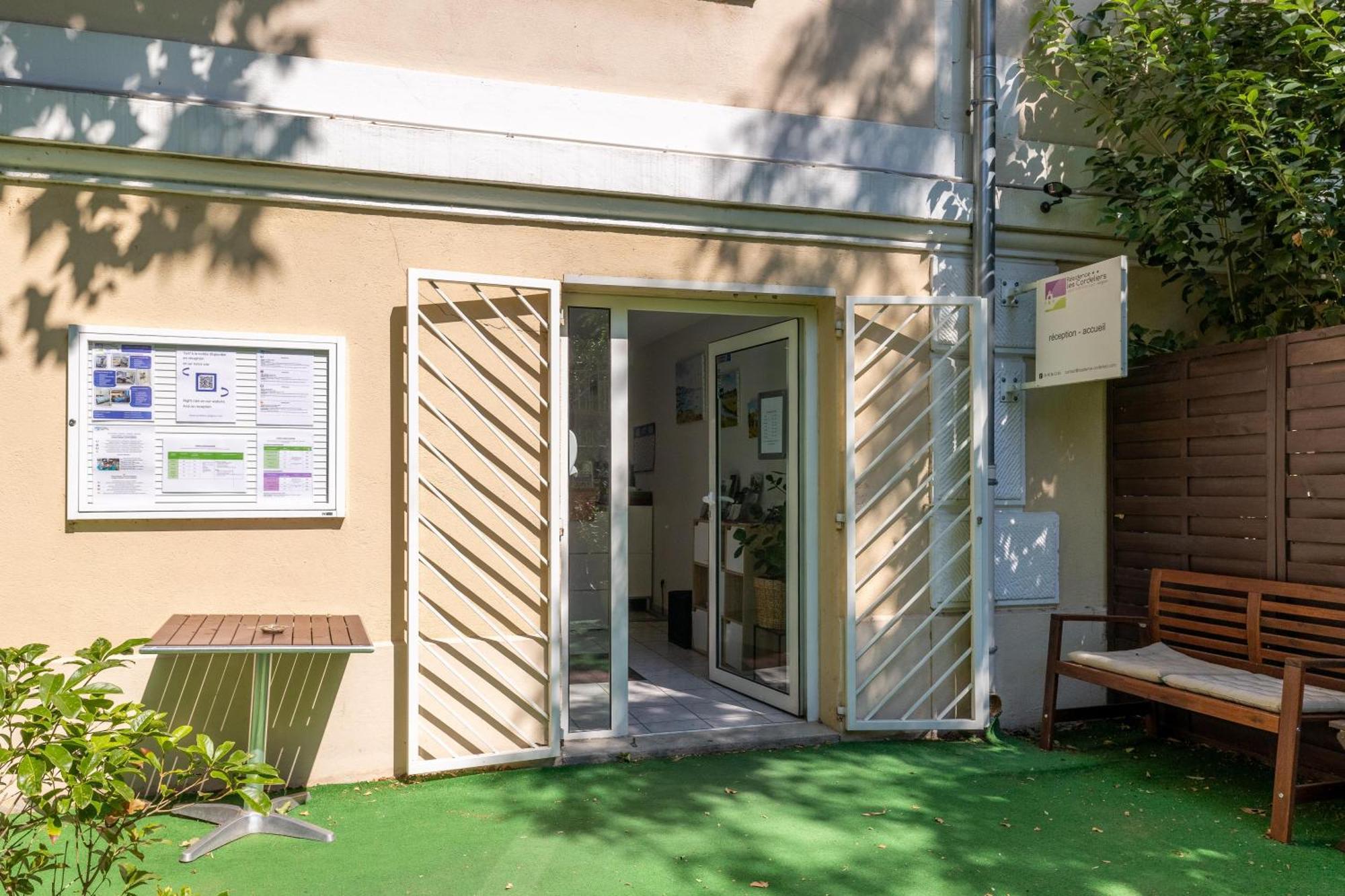 Residence Les Cordeliers Авиньон Екстериор снимка