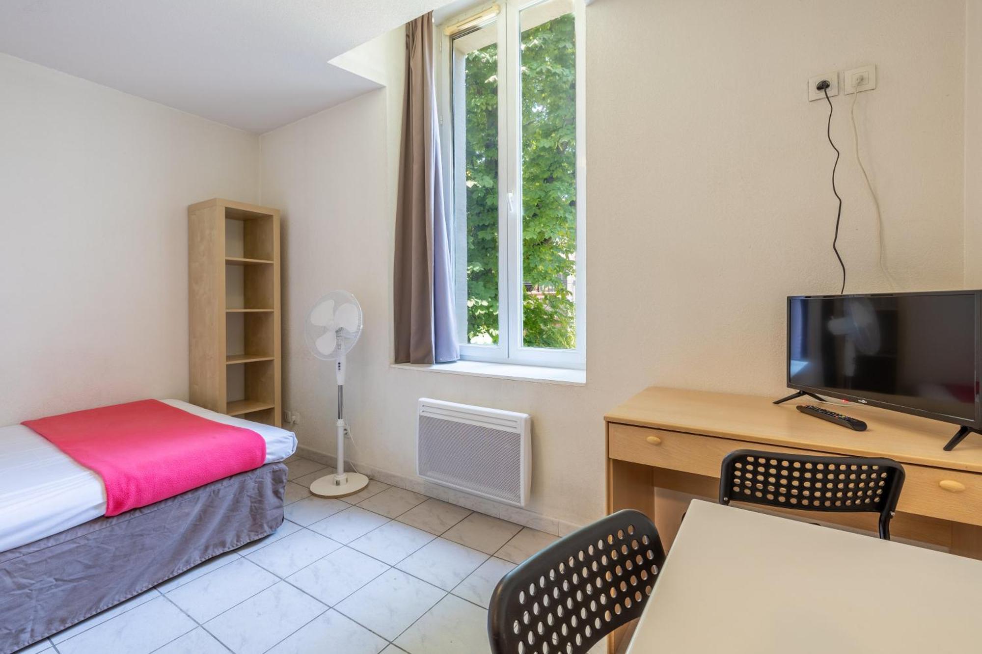 Residence Les Cordeliers Авиньон Екстериор снимка